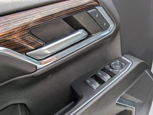 Used 2023 GMC Sierra 1500 SLE image 13