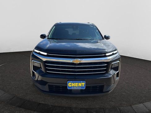 Used 2026 Chevrolet Traverse LT AWD/4WD image 3