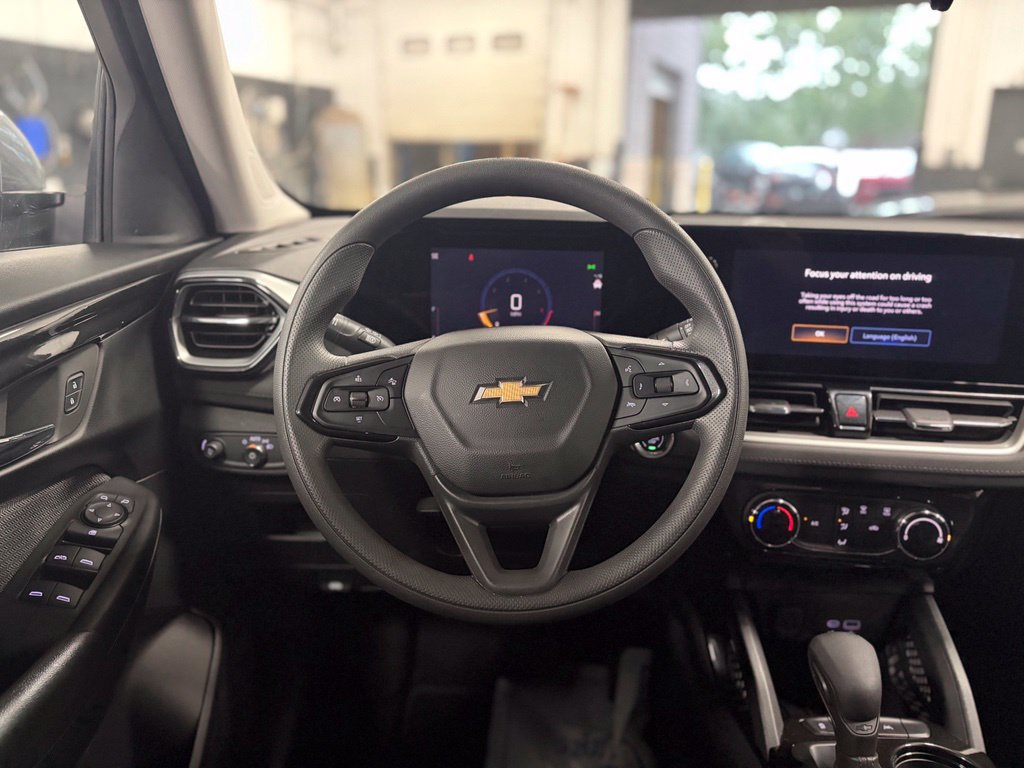 Used 2024 Chevrolet TrailBlazer LT FWD image 19