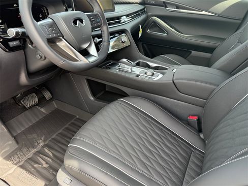 New 2026 INFINITI QX60 Autograph image 17