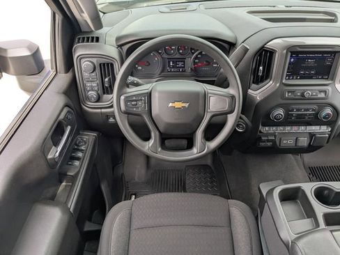 Used 2024 Chevrolet Silverado 2500 Custom w/ Custom Value Package AWD/4WD image 15