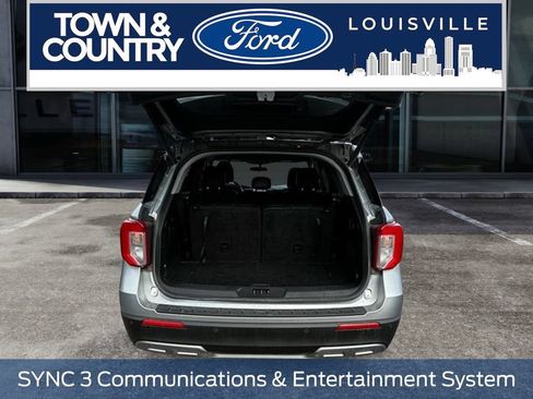 Used 2024 Ford Explorer XLT w/ Equipment Group 202A AWD/4WD image 7