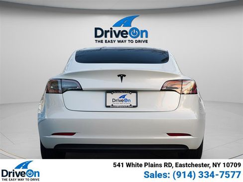Used 2021 Tesla Model 3 Standard Range Plus image 8