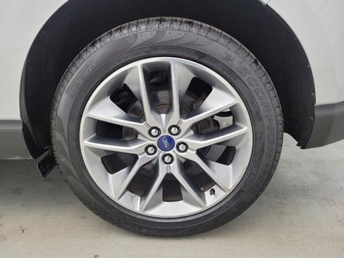 Used 2015 Ford Edge Titanium w/ Equipment Group 301A AWD/4WD image 31