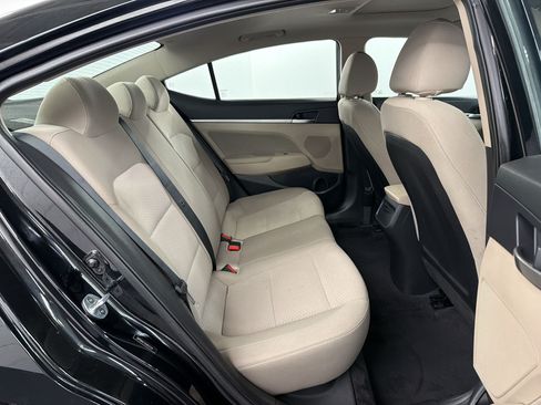 Used 2020 Hyundai Elantra Value Edition FWD image 29