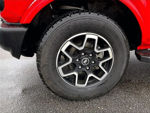 Used 2023 Ford Bronco Outer Banks image 7