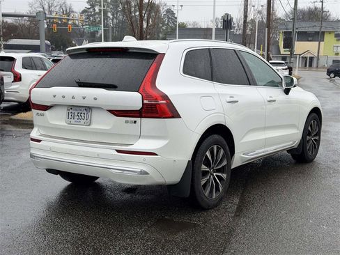 Used 2023 Volvo XC60 B5 Plus image 20
