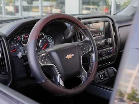 Used 2018 Chevrolet Silverado 1500 LT w/ Texas Edition AWD/4WD image 28