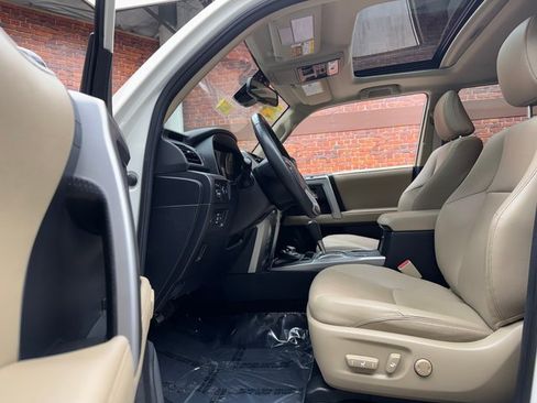 Used 2023 Toyota 4Runner Limited image 22