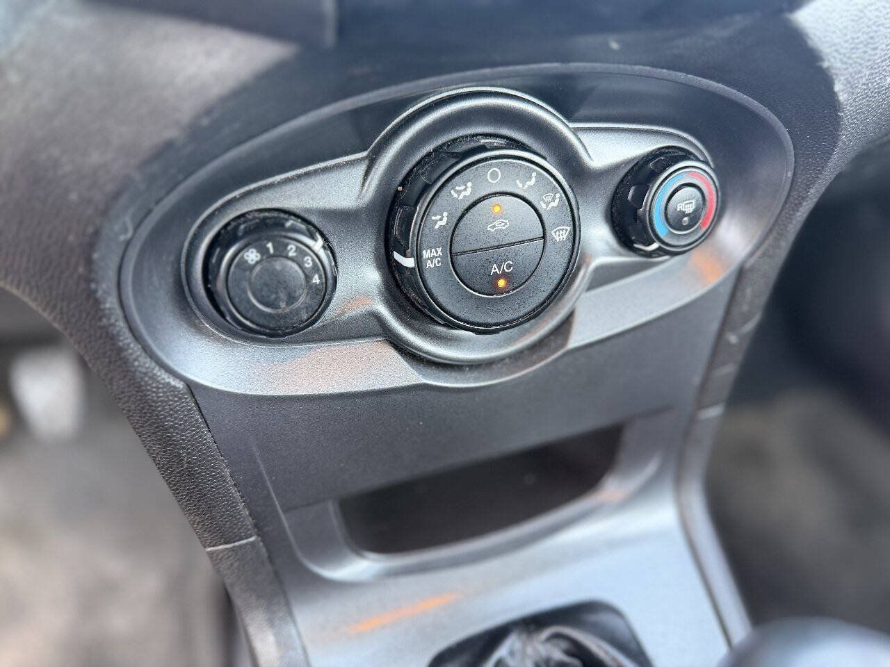 Used 2014 Ford Fiesta S FWD image 18