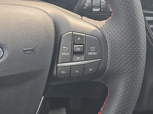 Used 2025 Ford Escape ST-Line image 25