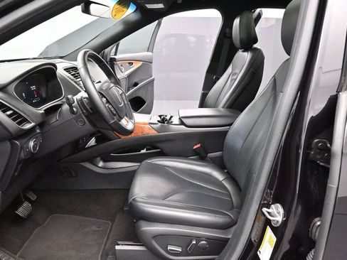 Used 2020 Lincoln Nautilus Reserve AWD/4WD image 16