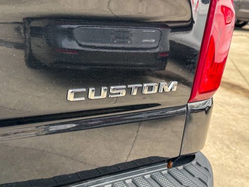 Used 2019 Chevrolet Silverado 1500 Custom w/ Custom Value Package image 17