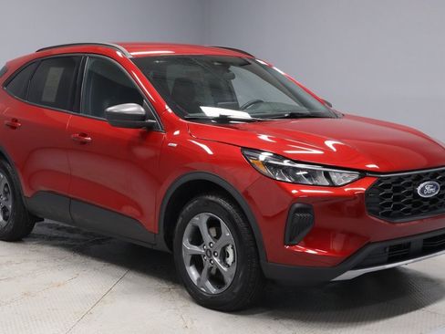 Certified 2025 Ford Escape ST-Line w/ Cold Weather Package image 1