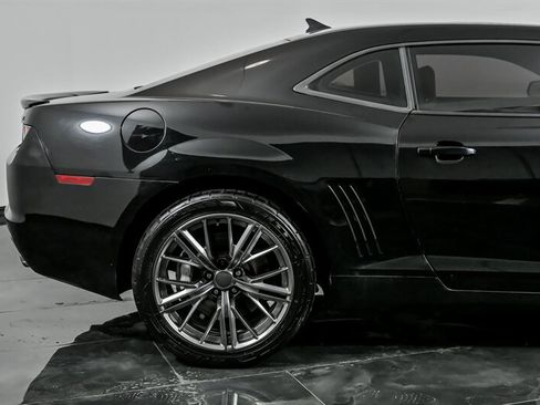 Used 2010 Chevrolet Camaro SS image 11