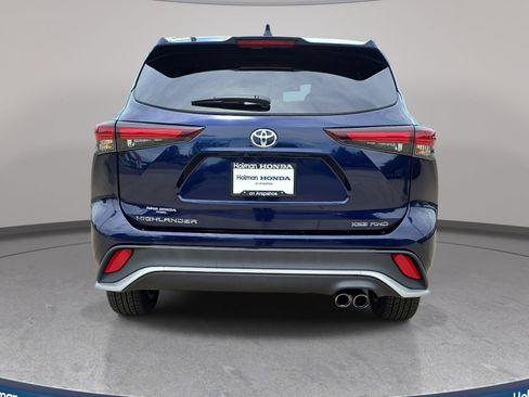 Used 2025 Toyota Highlander XSE AWD/4WD image 7