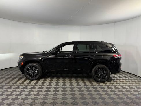 Used 2025 Jeep Grand Cherokee Limited 4xe image 10