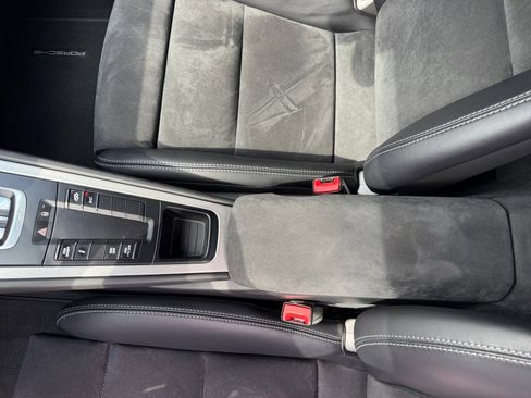 Certified 2015 Porsche 911 GT3 image 18