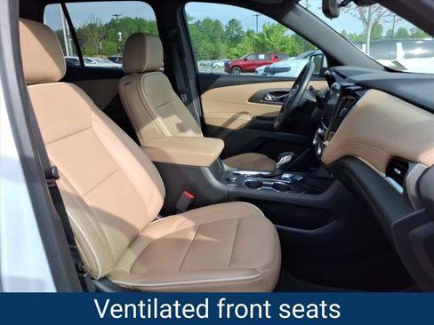Certified 2023 Chevrolet Traverse Premier FWD image 29