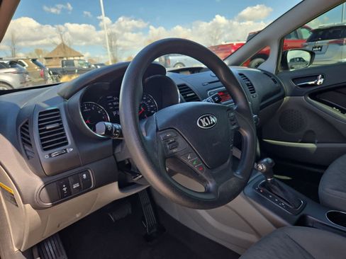 Used 2015 Kia Forte LX image 2