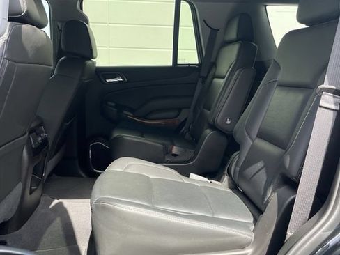 Used 2019 Chevrolet Tahoe Premier w/ RST 6.2L Performance Edition RWD image 6