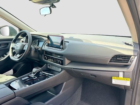 New 2026 Nissan Rogue S image 29