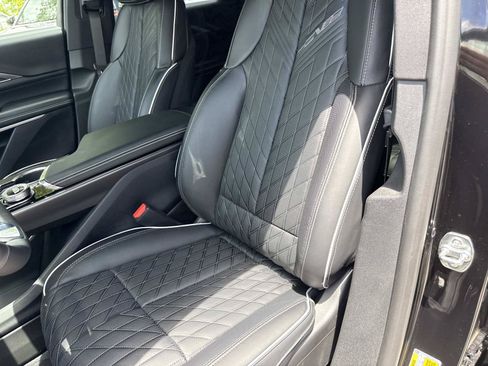 Certified 2026 Cadillac Lyriq V AWD/4WD image 22