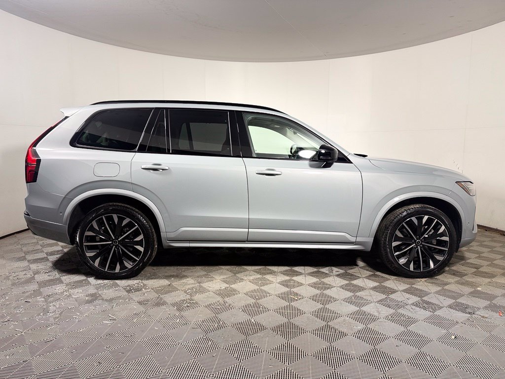 Used 2026 Volvo XC90 B6 Ultra w/ Protection Package AWD/4WD image 8