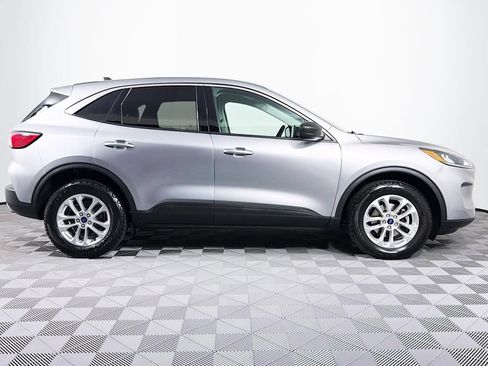 Used 2022 Ford Escape SE w/ Cold Weather Package AWD/4WD image 26