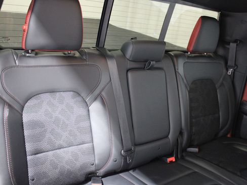 Used 2019 RAM 1500 Rebel w/ Rebel Level 2 Equipment Group AWD/4WD image 19