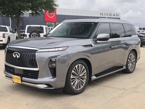 Used 2025 INFINITI QX80 Sensory AWD/4WD image 7