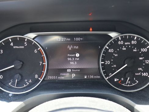Used 2022 Nissan Rogue SV FWD image 9