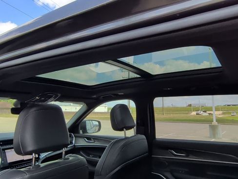 New 2026 Jeep Grand Cherokee L Limited image 23