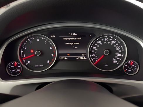 Used 2015 Volkswagen Touareg Executive image 25