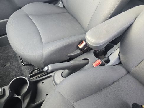 Used 2015 FIAT 500 Pop image 25