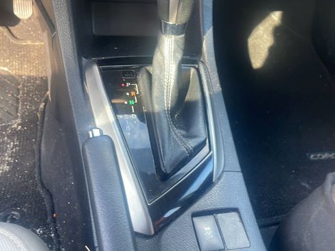 Used 2016 Toyota Corolla LE image 16