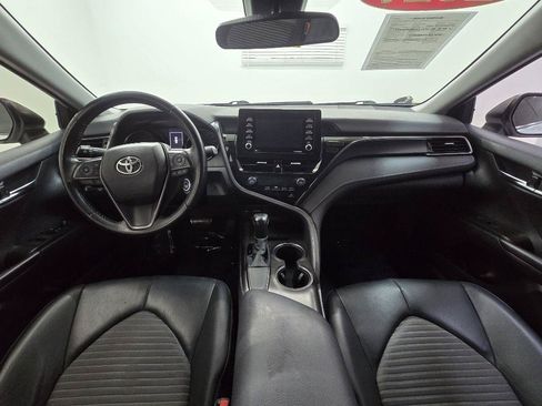 Used 2021 Toyota Camry SE FWD image 15