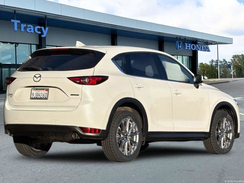 Used 2021 MAZDA CX-5 Grand Touring image 6