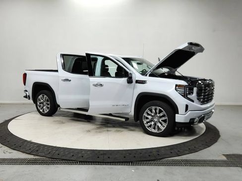Used 2026 GMC Sierra 1500 Denali w/ Denali Reserve Package AWD/4WD image 10
