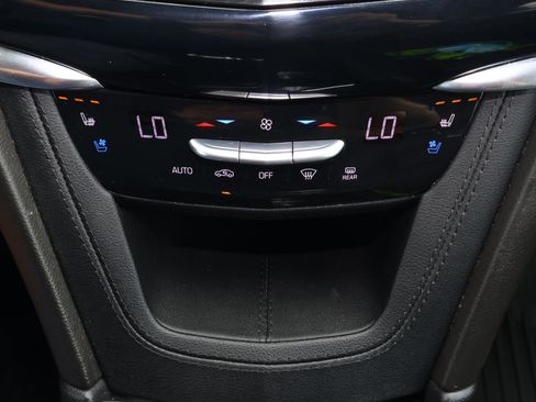 Certified 2024 Cadillac XT6 Premium Luxury image 32