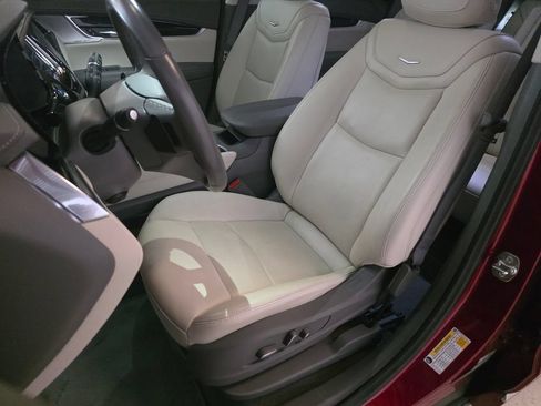 Used 2024 Cadillac XT6 Premium Luxury FWD image 22