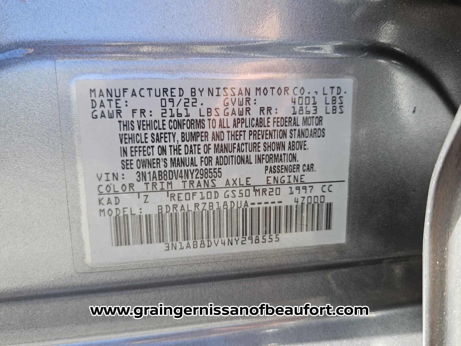 Used 2022 Nissan Sentra SR w/ Electronics Package FWD image 9