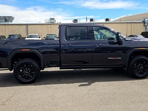 New 2026 GMC Sierra 3500 AT4 w/ AT4 Premium Plus Package AWD/4WD image 10