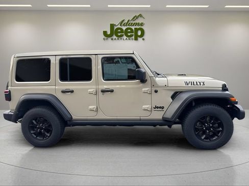 Used 2022 Jeep Wrangler Unlimited Sport AWD/4WD image 16