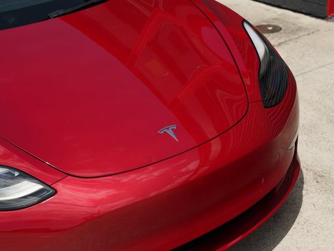 Used 2022 Tesla Model 3 Performance AWD/4WD image 9