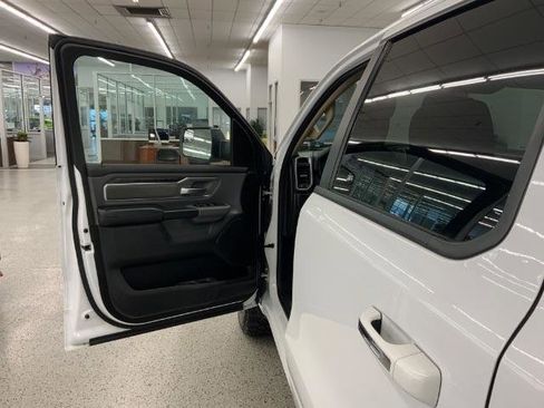 Used 2019 RAM 1500 Big Horn AWD/4WD image 28