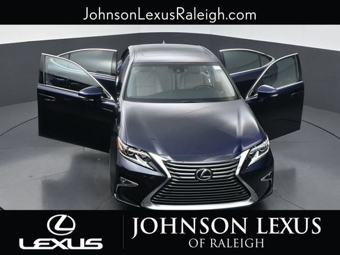Used 2018 Lexus ES 350 w/ Luxury Package w/Wood Trim FWD image 34