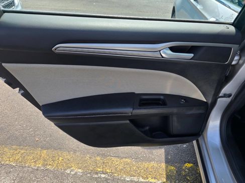 Used 2017 Ford Fusion S image 20