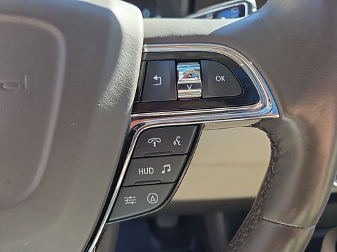 Used 2023 Lincoln Navigator Reserve image 24