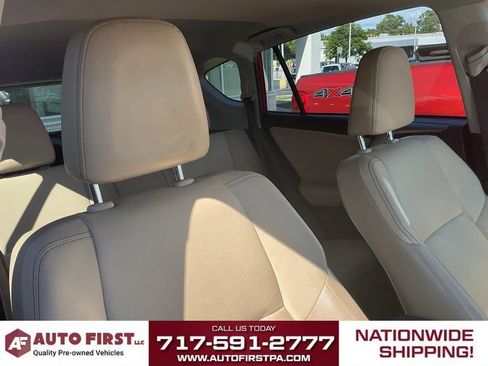 Used 2014 Toyota RAV4 Limited AWD/4WD image 17